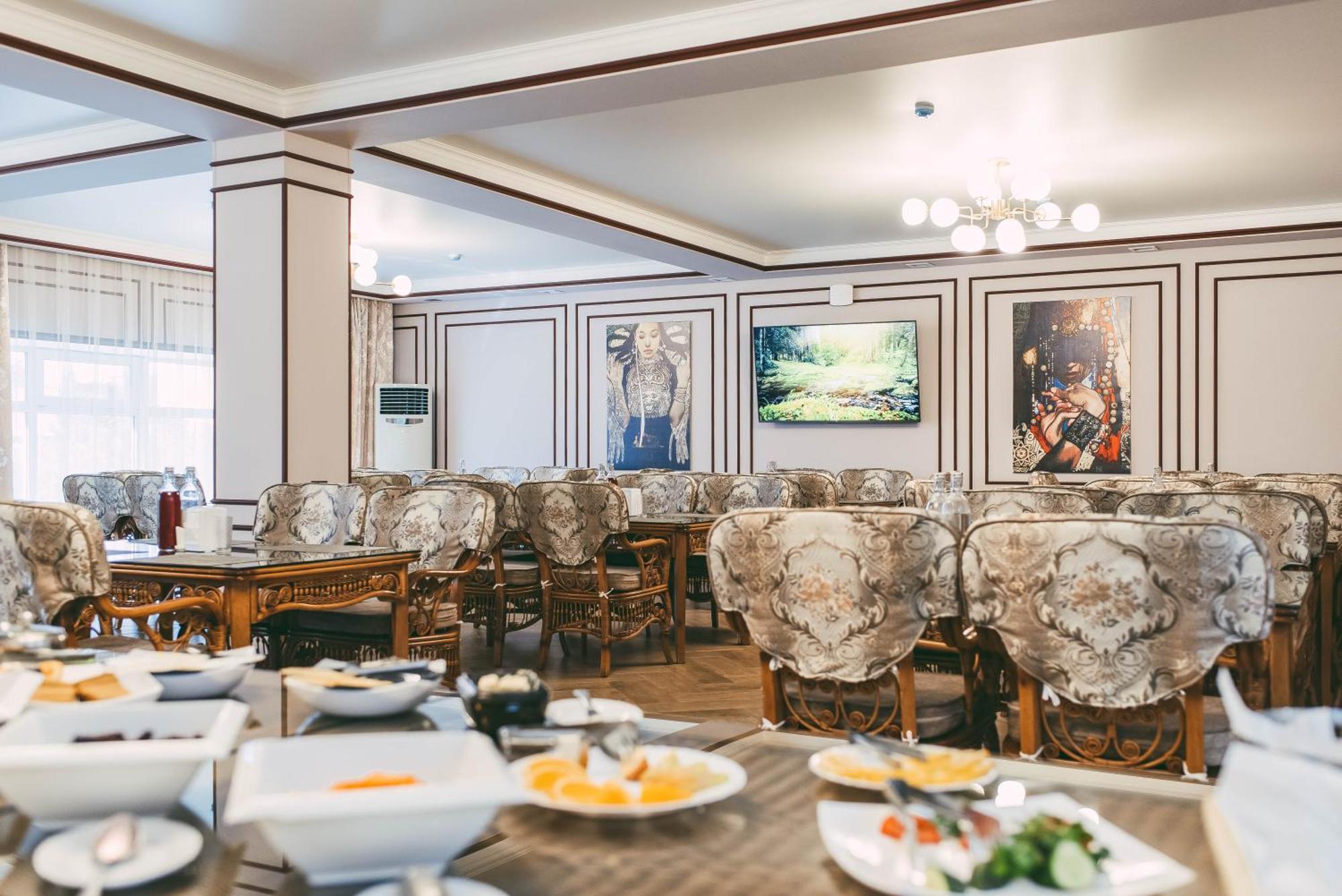 Hotel Dostyq Kokčetau Exteriér fotografie