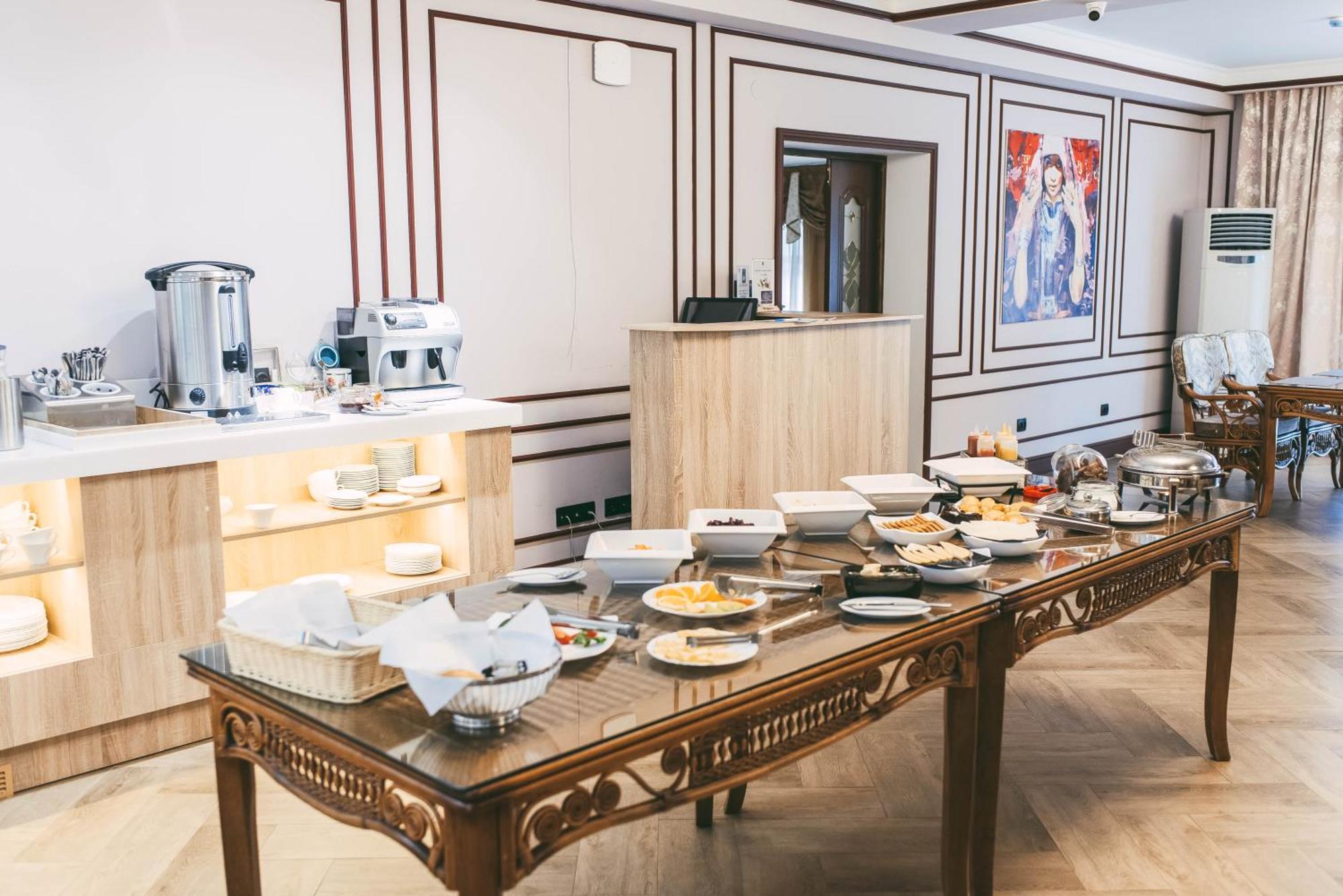 Hotel Dostyq Kokčetau Exteriér fotografie